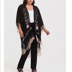 Torrid Embroidered Fringe Kimono 1/2 Like new